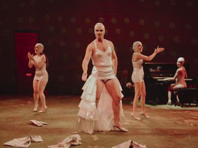 Element 5 de la galeria